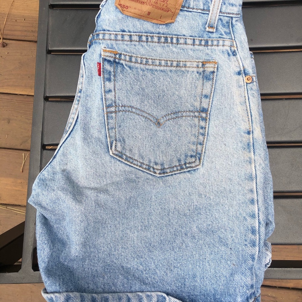 Levis 550